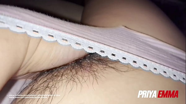 هندية كبيرة بزاز تصور نفسها عارية وتلعب بكوسها